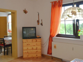 Гостиница Small and Cozy Apartment in Frauenwald with Forest nearby  Фрауэнвальд